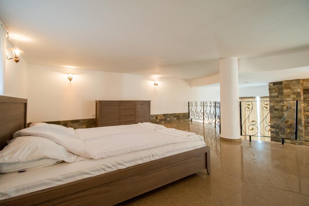 Guest Apartments Trigor City Saints Constantine and Helena Екстер'єр фото